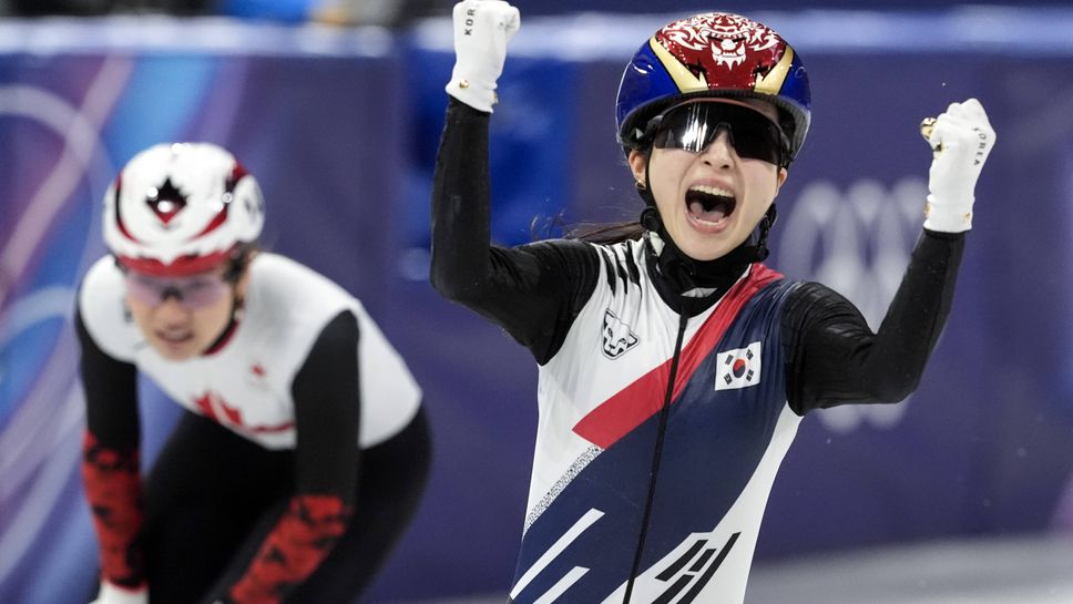 Република Корея спечели титлата в щафетата на 3000 метра за