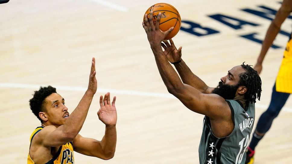 Хардън като Уилт, Джордан и Коби