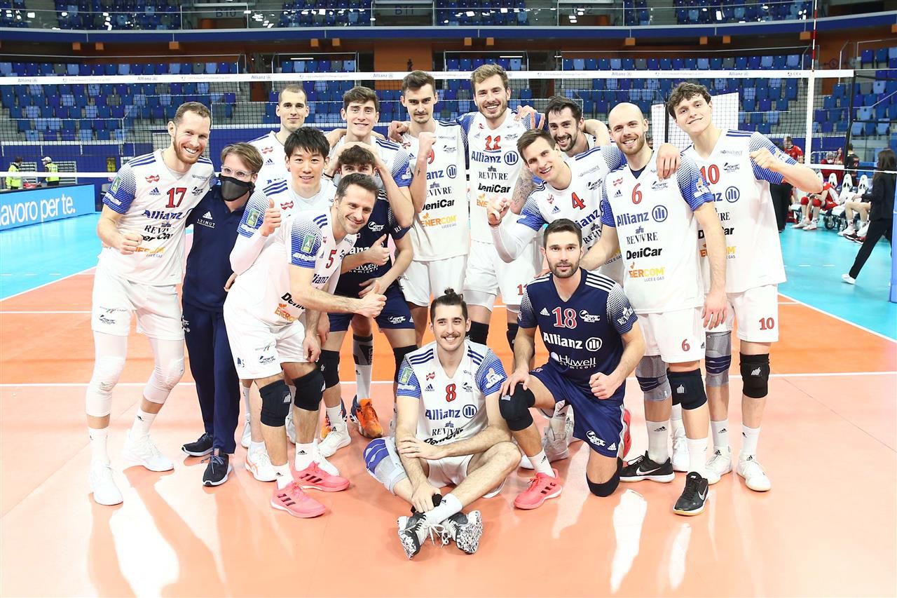 Мартин Атанасов и Зиратбанк играха силно, но загубиха първия финал на “Чалънж къп” от Алианц (Милано)