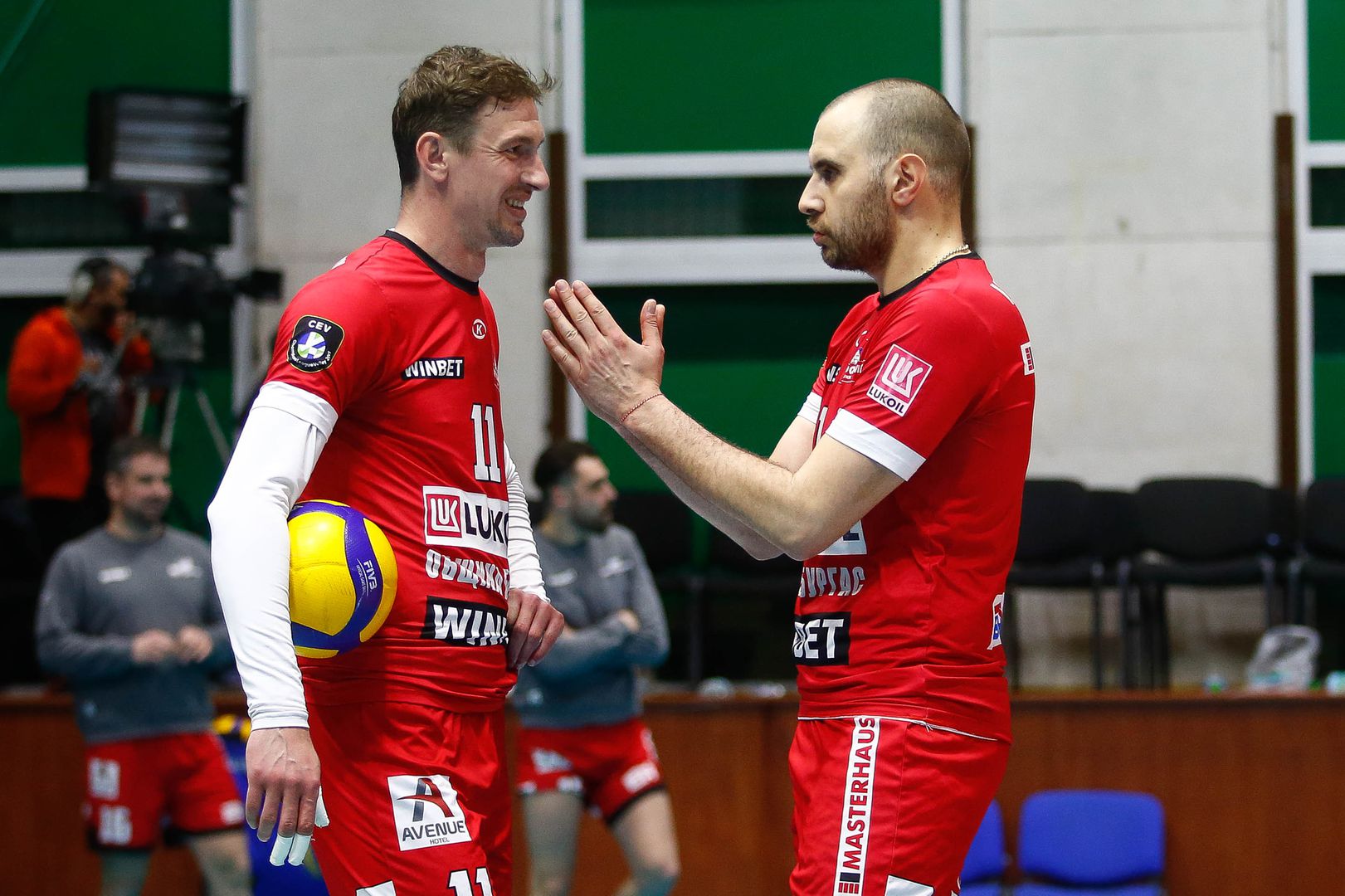 Полуфинал №2: Хебър - Нефтохимик