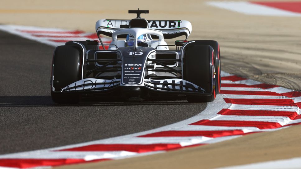 Пиер Гасли с топ времето на старта на уикенда за Гран При на Бахрейн