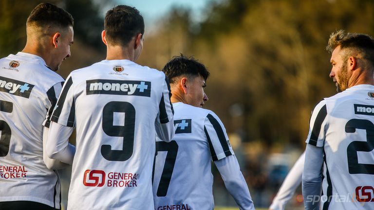  Локомотив (Пд) с две контрактувани контроли 