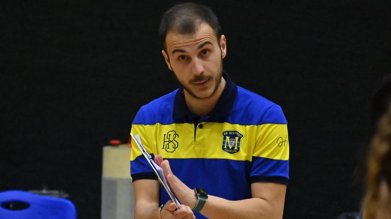 Старши треньорът на Марица Пловдив Борислав Крачанов за втора поредна година