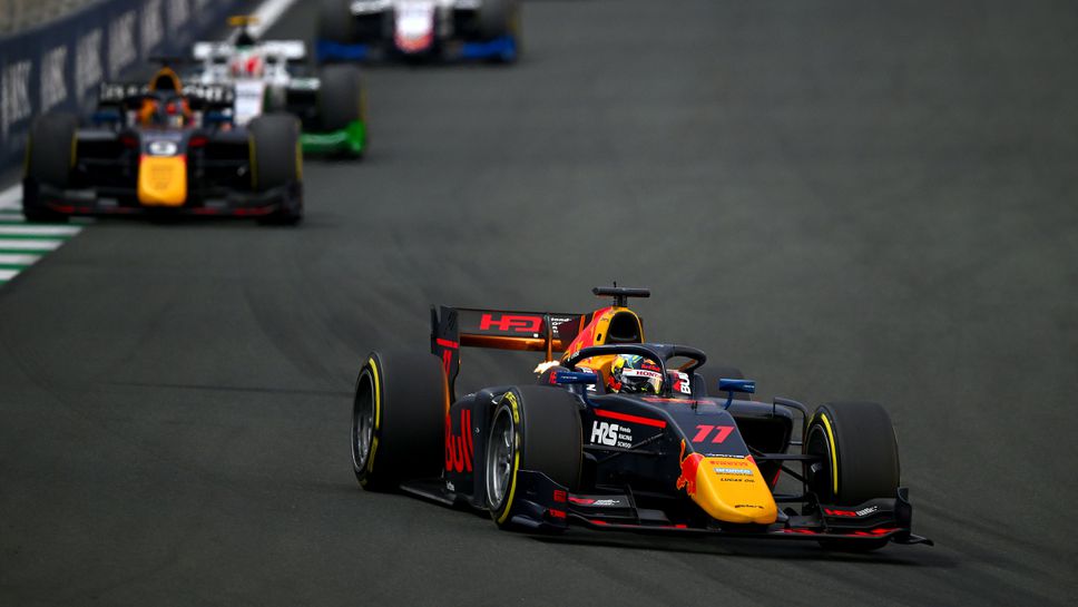 Аюму Иваса с първа победа за сезона във Формула 2 след едно перфектно каране в Джеда