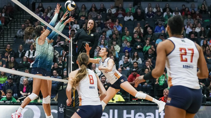 Емилия Димитрова с 20 точки, Гранд Репидс с 5-а загуба в САЩ