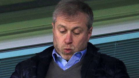 Леко ли се отърва Челси за схемите на Абрамович