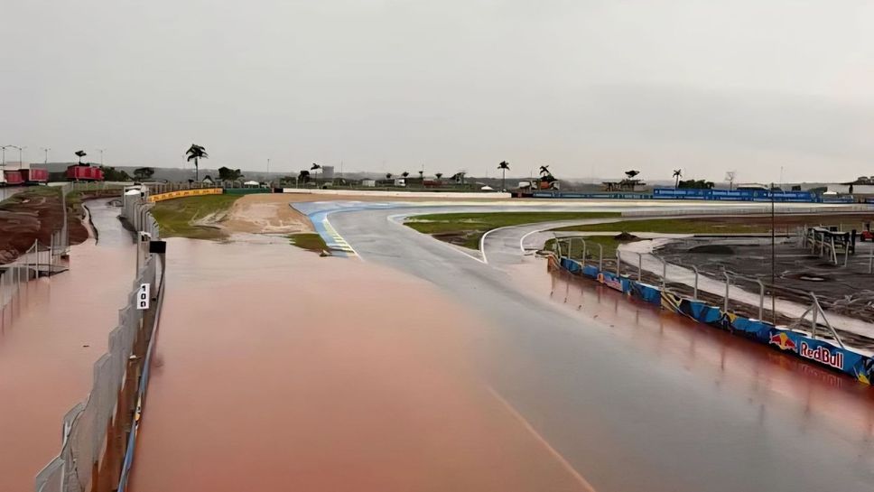 Проливни дъждове наводниха пистата „Айртон Сена“ преди Гран При на Бразилия в MotoGP