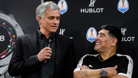  Моуриньо уважи Марадона в Неапол (видео) 