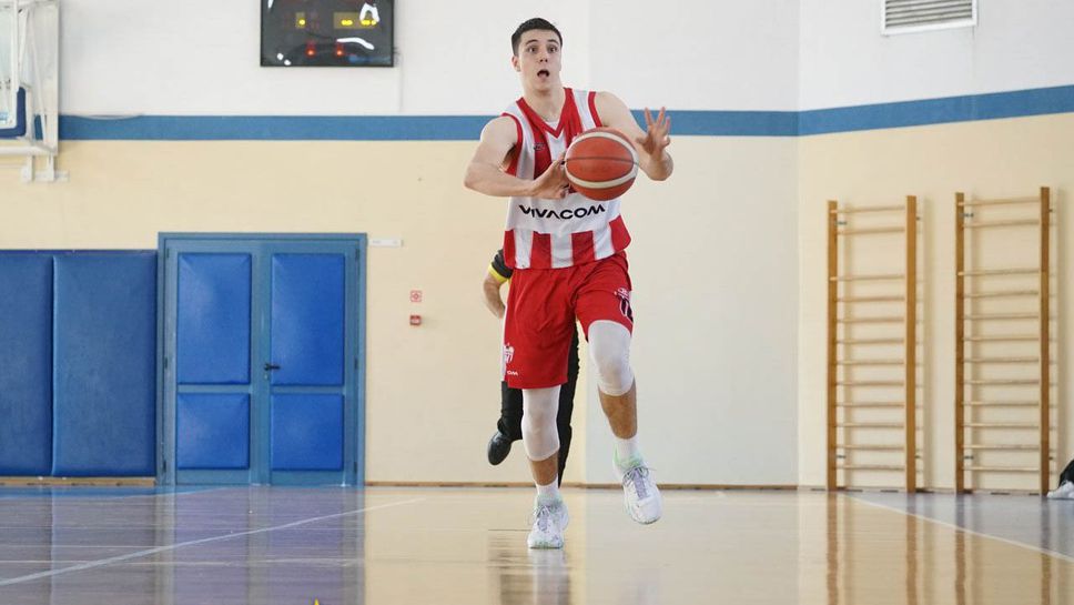 ЦСКА поведе на Политехника в четвъртфиналите на Запад