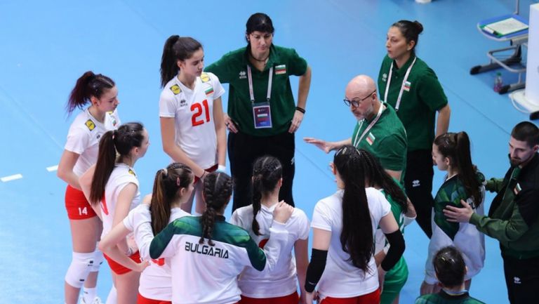 Националният волейболен отбор на България за девойки до 17 години