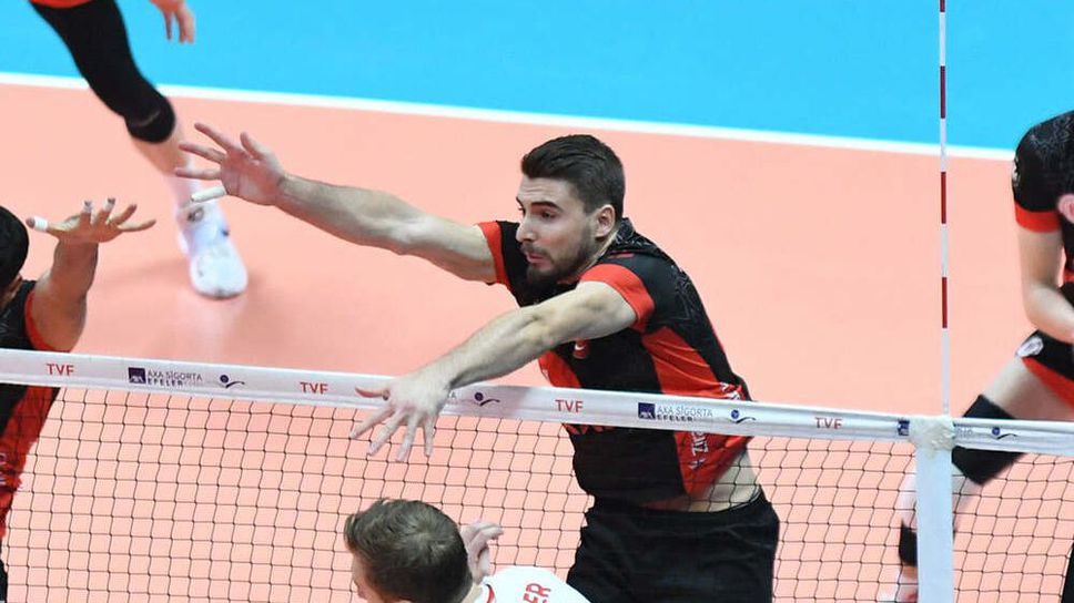 Зираатбанк и Мартин Атанасов загубиха от Фенербахче на 1/2-финалите за купата на Турция