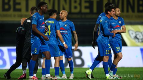  Доскорошен член на елита отхвърли присъединяване във Втора лига 