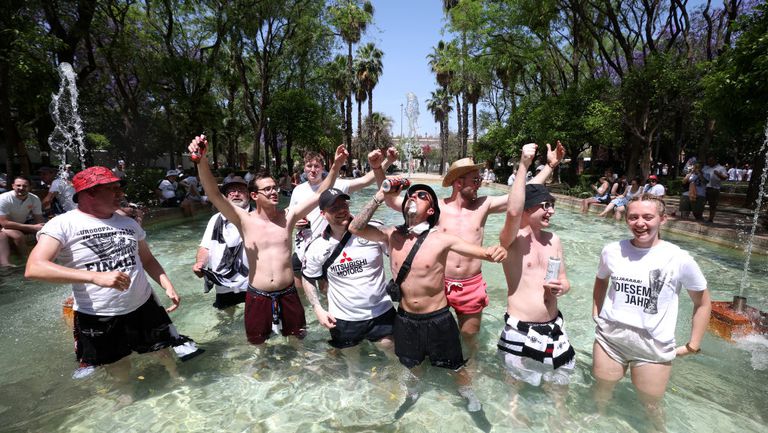  Петима последователи на Айнтрахт са задържани в Севиля 