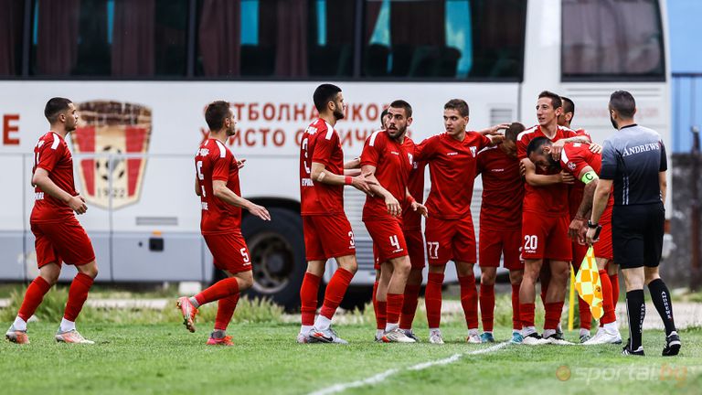 Чавдар Eтрополе победи Банско с 3 0 като гост в среща