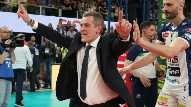 Анджело Лоренцети поема Перуджа