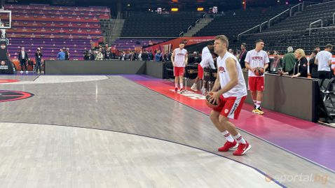  Олимпиакос тренира на цялостни обороти преди конфликта с Монако 