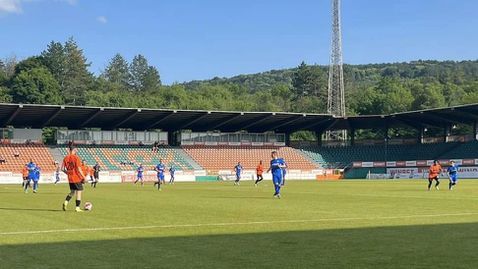 Марица се върна от 0:2 и спечели точка в Ловеч