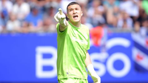  Последен кръг в Ередивизи: ПСВ Айндховен е първенец на Нидерландия, Петров вкара на Андреев 