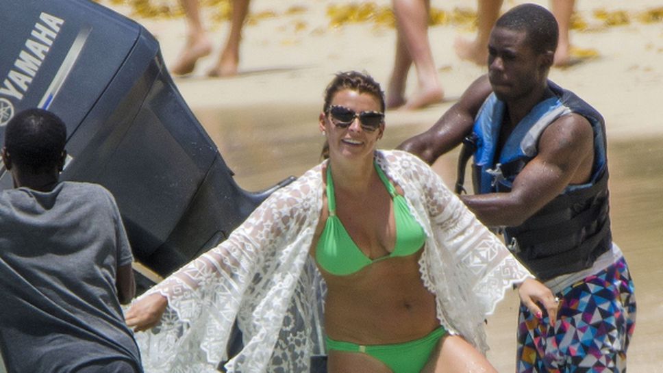 Мама Колийн топна 2-месечния Кит в океана