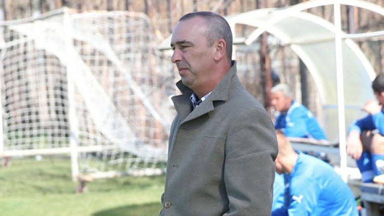Владко Шаламанов остава треньор в Левски