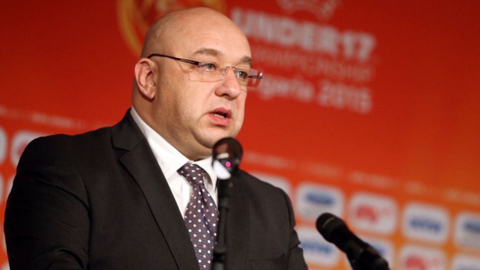 Красен Кралев откри ремонтирана тренировъчна зала по борба в Русе