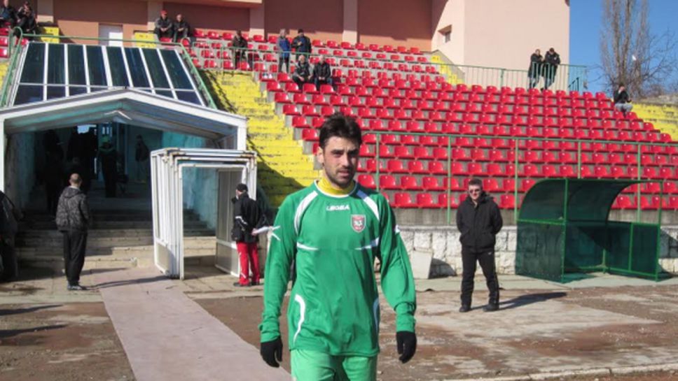 Анатоли Тодоров готов за мача в Севлиево