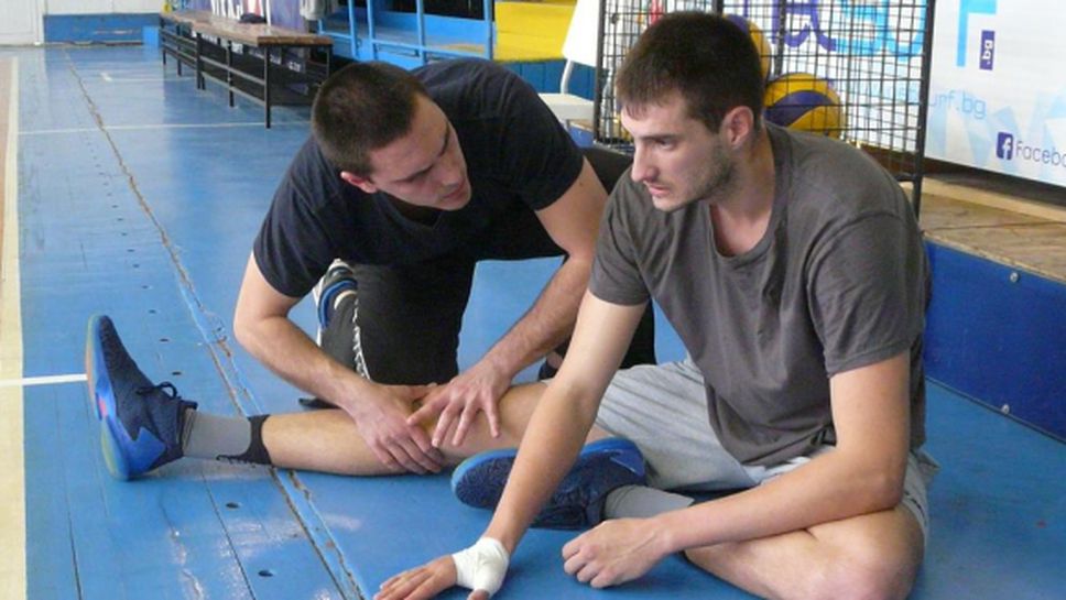 Иван Латунов с контузия на дясното коляно