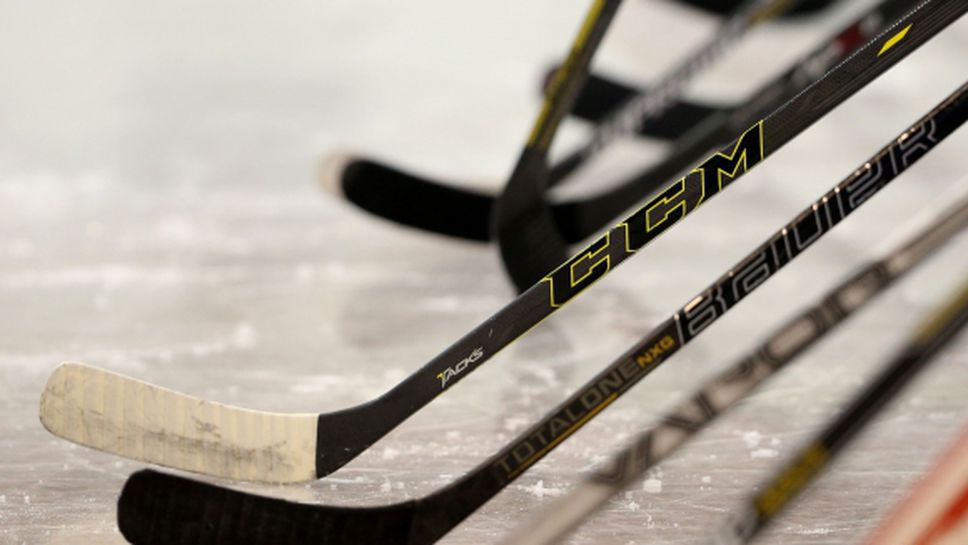 България с нова тежка загуба на световното по хокей на лед