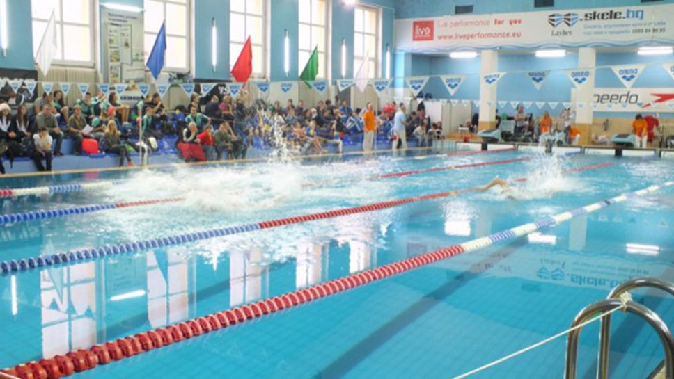 Най-добрите деца ще плуват на турнира "Цветница" през уикенда