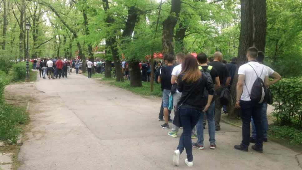 Спекуланти искат 40 лева за ЦСКА - Берое