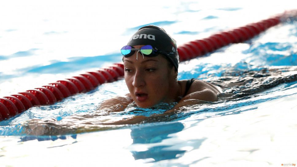 Нина Рангелова подобри националния рекорд на 50 метра свободен стил