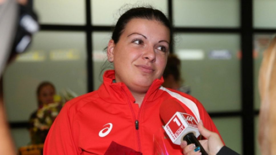 Антоанета Бонева спечели сребърен медал на 10 метра пистолет на Световната купа