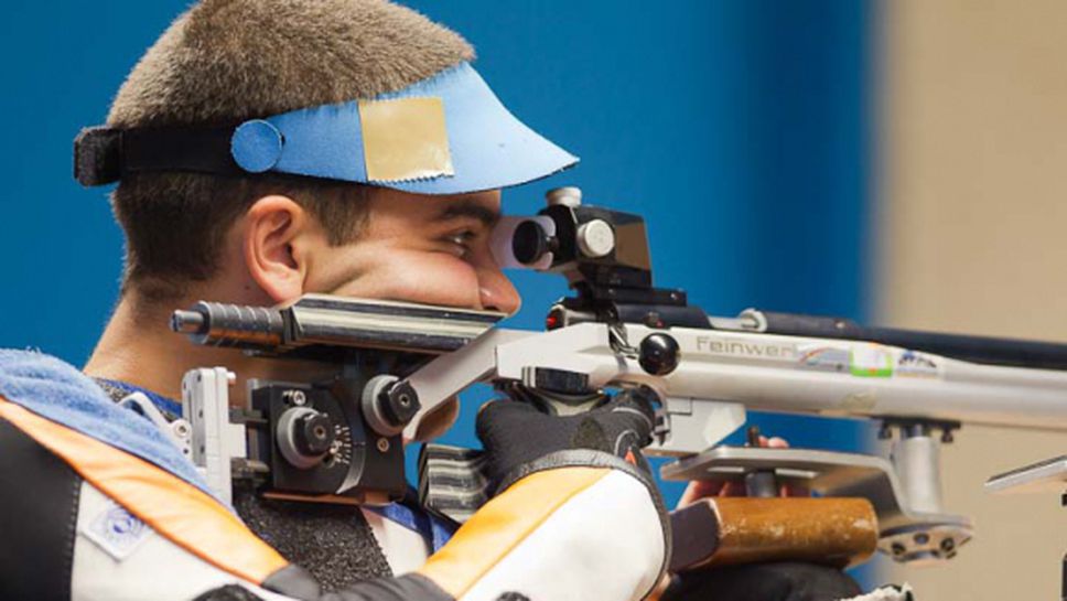 Финал за Антон Ризов на 10 метра пушка в Рио