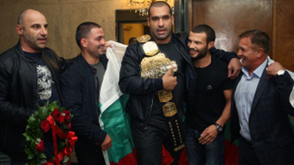 Благой Иванов - Багата се прибра в България след победата си над Пещерняка