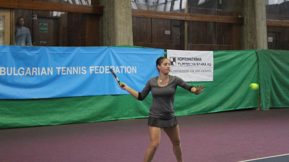 Габриела Михайлова достигна 1/2-финалите на двойки в Турция