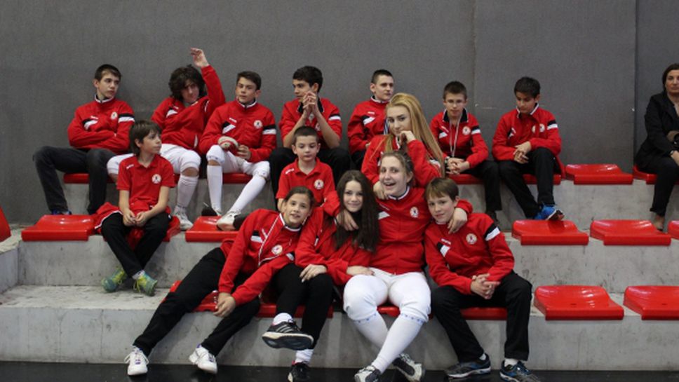 Младите "армейци" триумфираха в емоционалното първо издание на Купата на ЦСКА