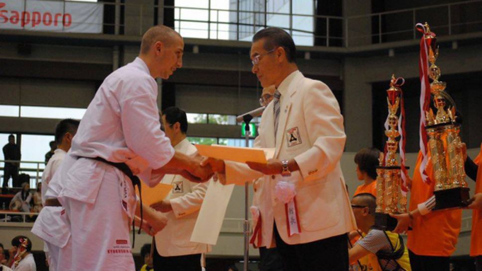 Злато и бронз за отбора на Българската карате киокушин федерация от турнира All Japan 2016
