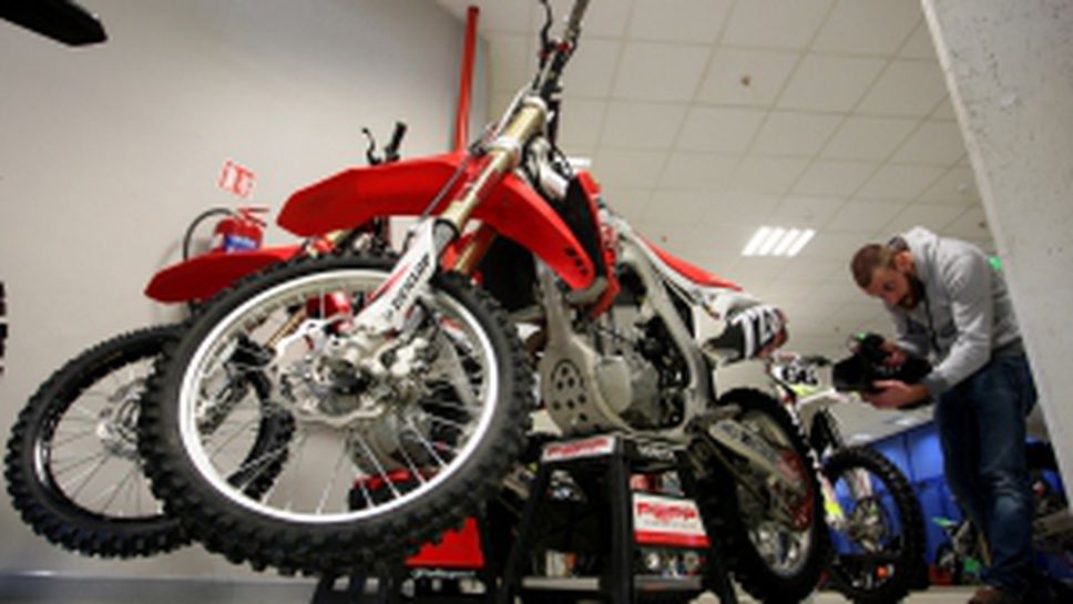 Media Day преди шоуто по суперкрос в зала Арена Армеец