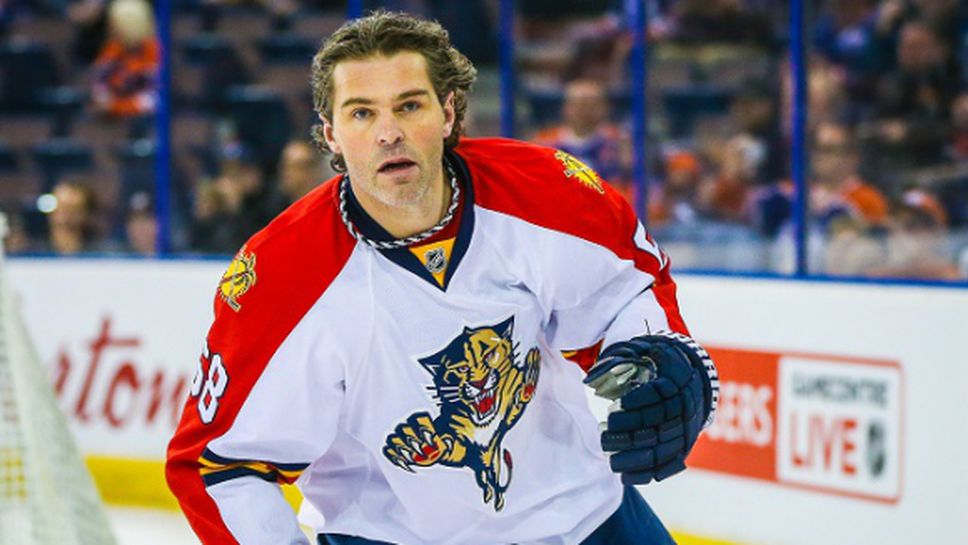 Легендата Ягър ще играе поне още един сезон в НХЛ