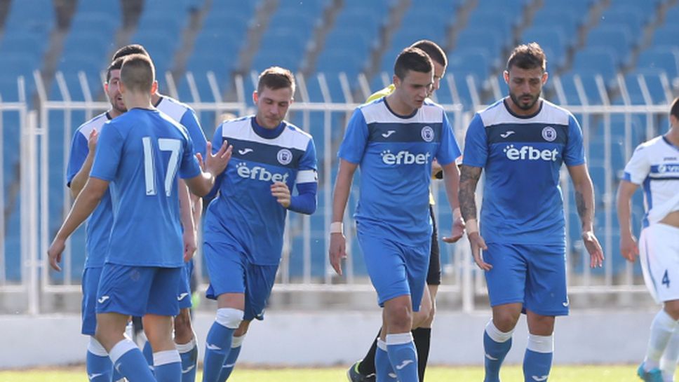 Несебър празнува влизането в професионалния футбол (снимка+видео)