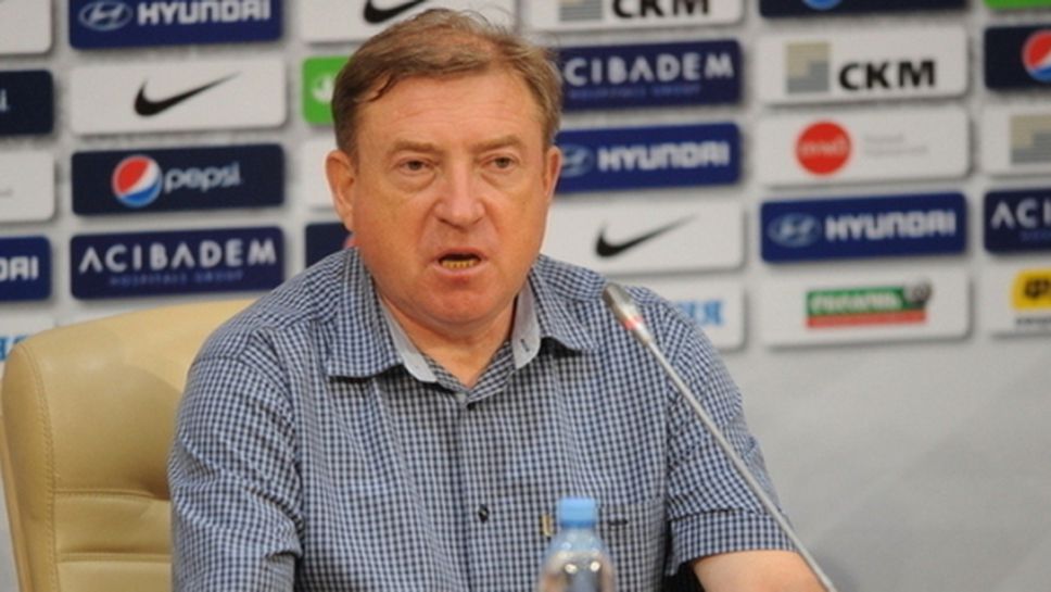 Бивш треньор на Левски остава без отбор от лятото