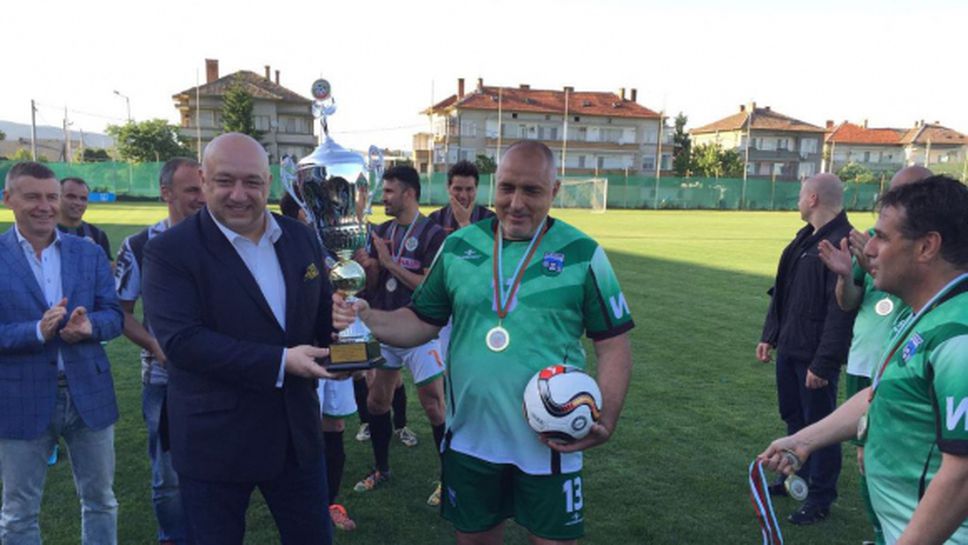 Премиерът Бойко Борисов и министър Красен Кралев откриха официалната трибуна на стадион "Верея" в Стара Загора