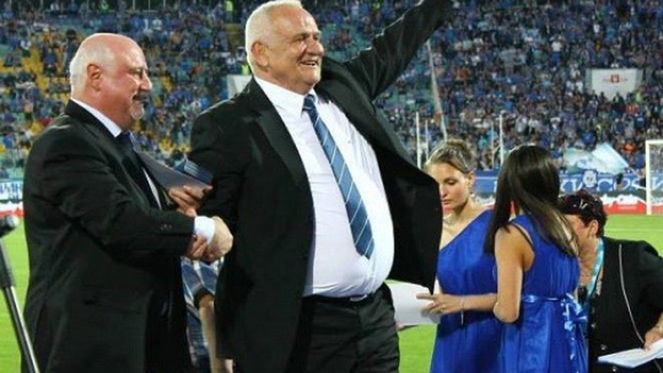 Левски честити на Люпко Петрович и му пожела много нови успехи със "синия" отбор