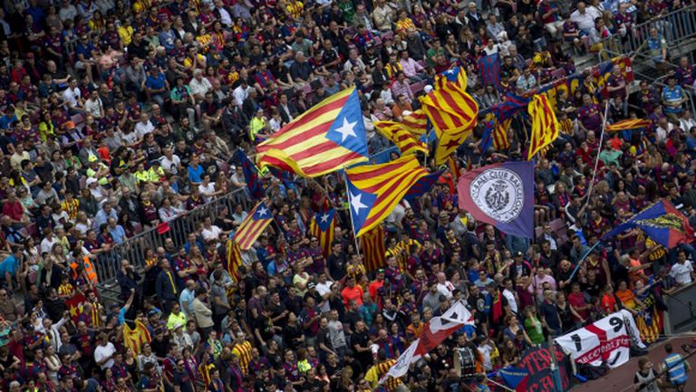 Барселона критикува забраната за каталунски флагове