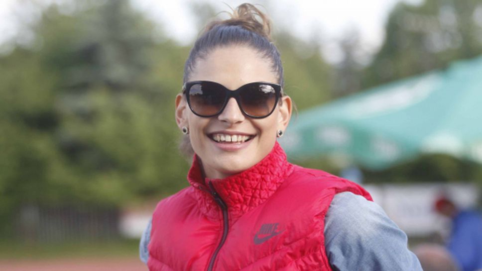 Габриела Петрова отложи началото на летния сезон заради лека контузия