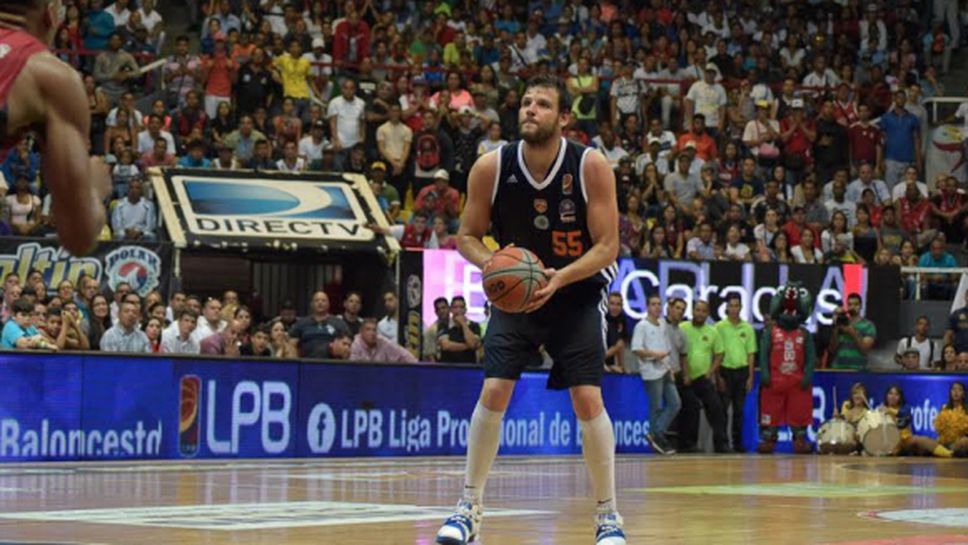 Деян Иванов и Буканерос загубиха решителния мач във финала на първенството на Венецуела