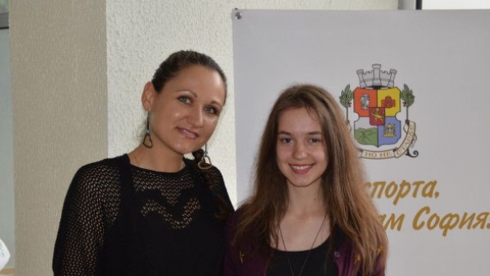 Световна шампионка отличи млади таланти