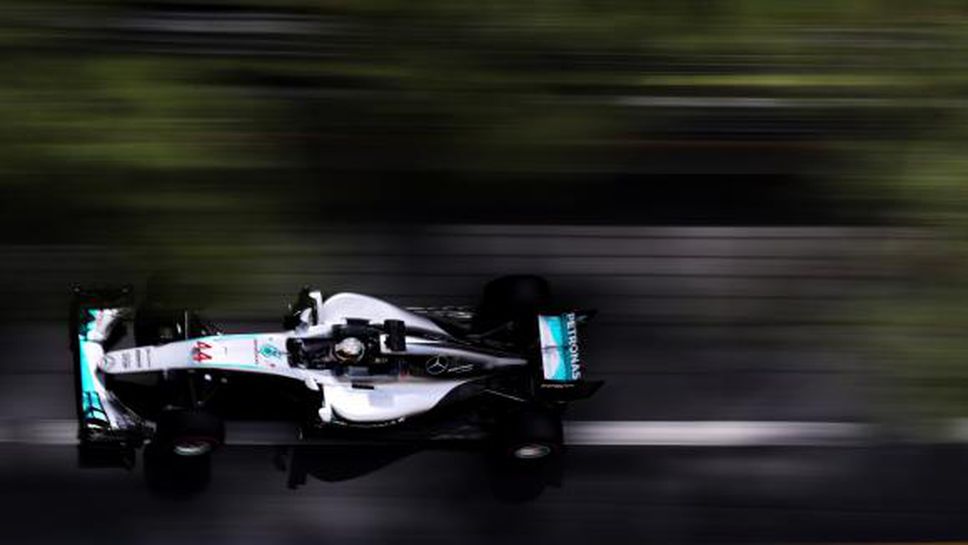 Хамилтън: Титлата е в ръцете на Господ