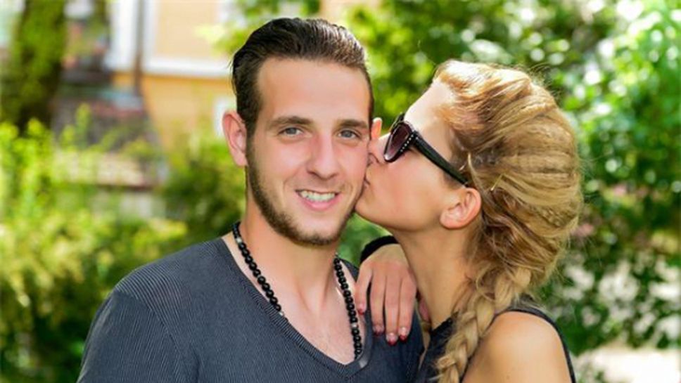 Мис Враца Александра: Стивън Петков е най-романтичният футболист