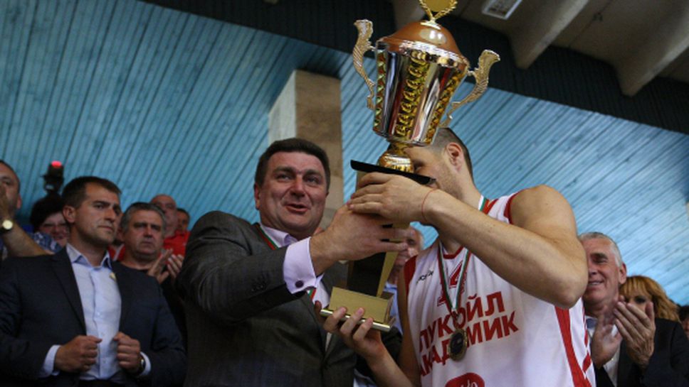 Валентин Златев: Нашата политика ще бъде да разчитаме на млади български играчи